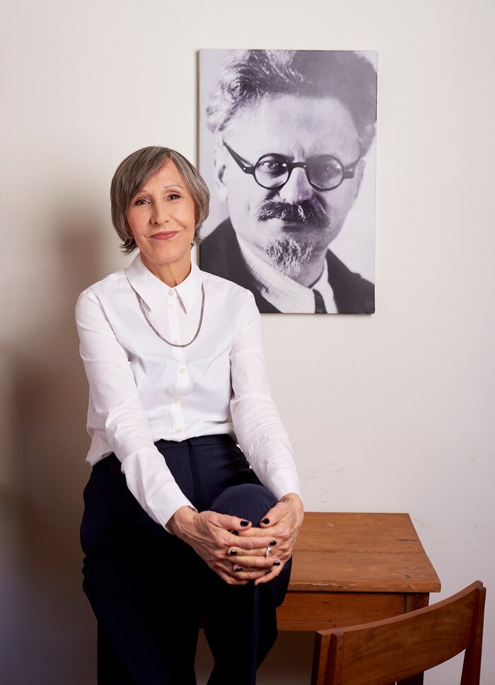 Laura Ramos revela la historia de su infancia y una espía española en su nuevo libro 'Mi niñera de la KGB'