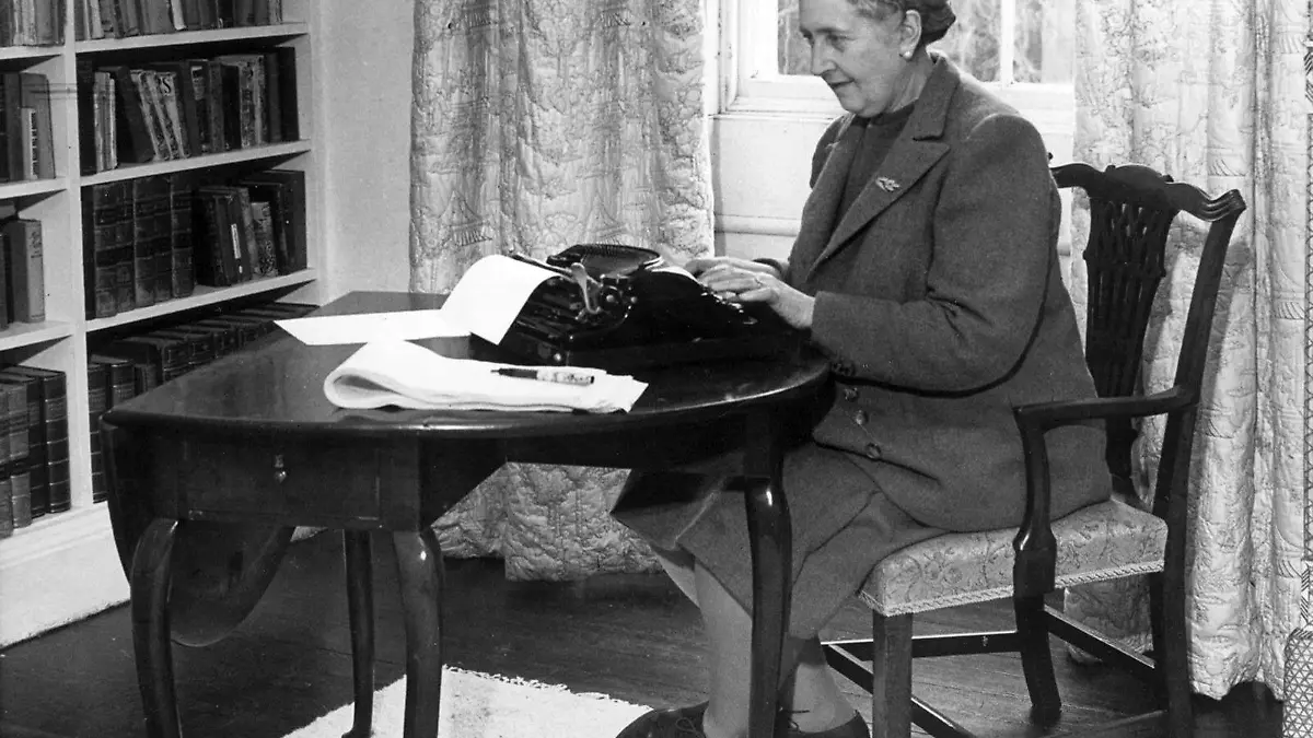 ¿Listo para sumergirte en el mundo de Agatha Christie? La guía definitiva para disfrutar sus libros y películas