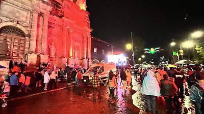 Lluvia reduce asistencia en Toluca durante víspera del Grito de Independencia