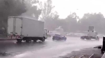 Lluvias en el norte del Valle de México generan congestión y encharcamientos