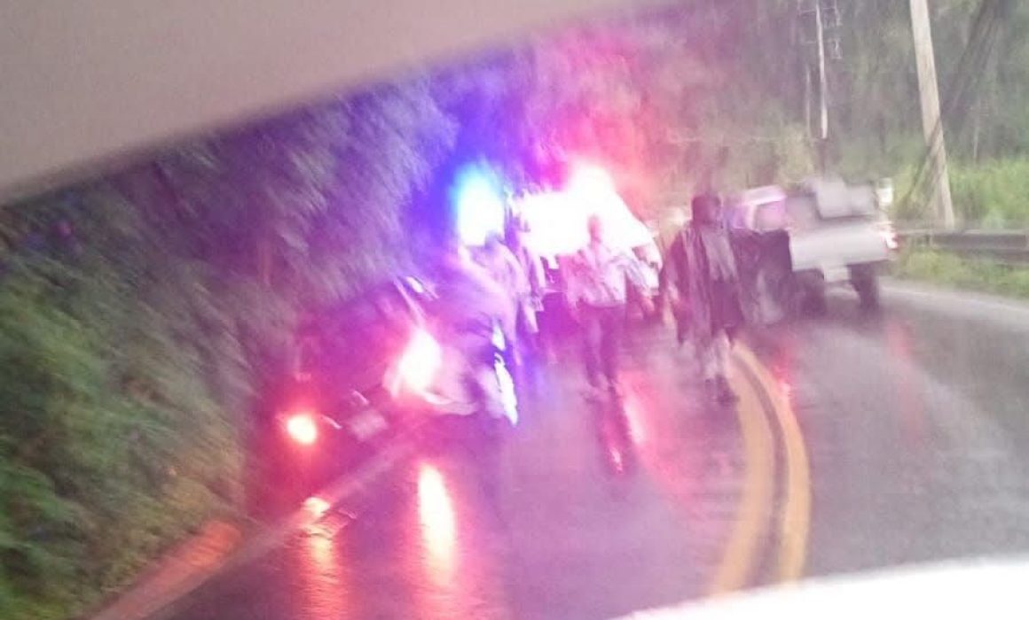 Lluvias provocan accidentes y caída de árboles en Valle de Bravo