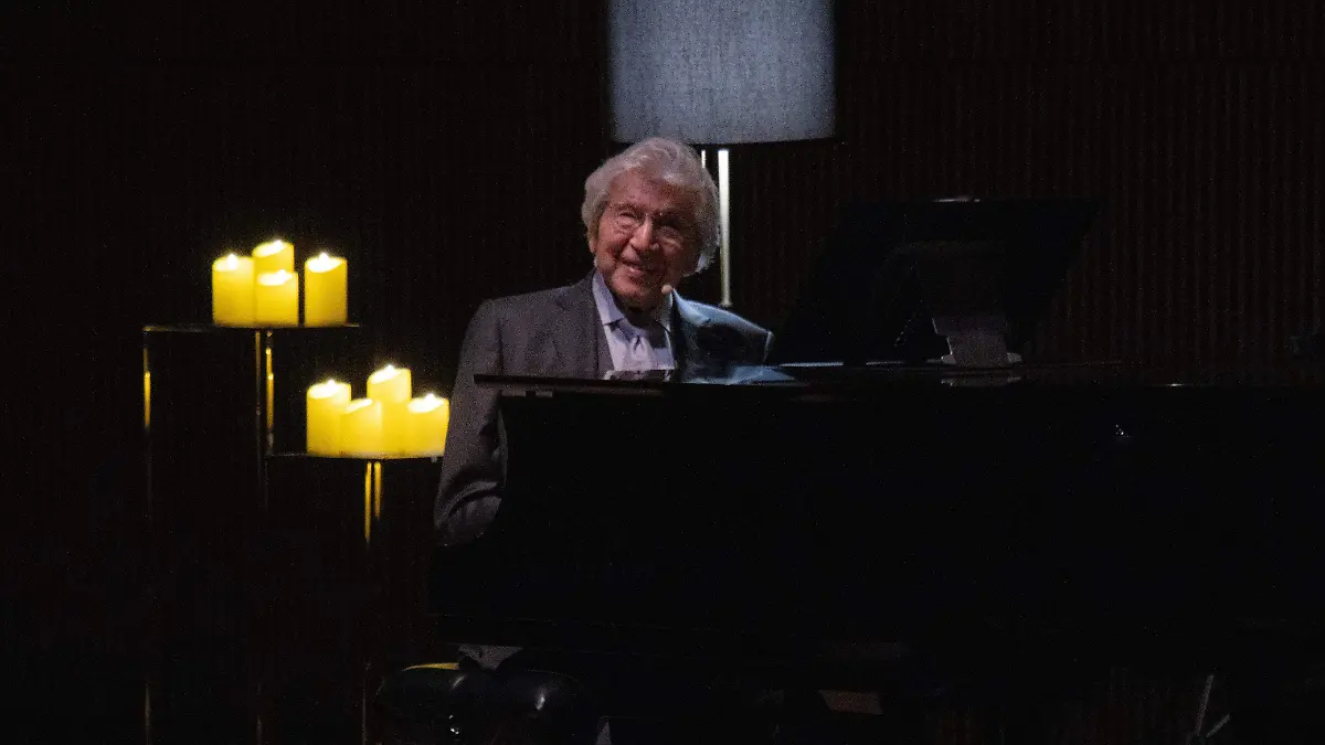 Los 50 años de balada romántica: Manuel Alejandro y su historia inolvidable