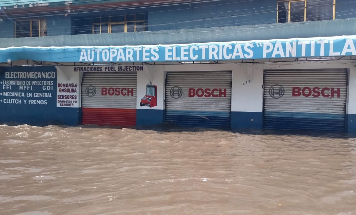 Más de 300 viviendas afectadas por graves inundaciones en Nezahualcóyotl tras lluvias intensas