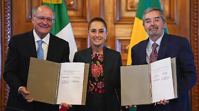 México y Brasil refuerzan lazos con firma de acuerdos en comercio, salud y agricultura