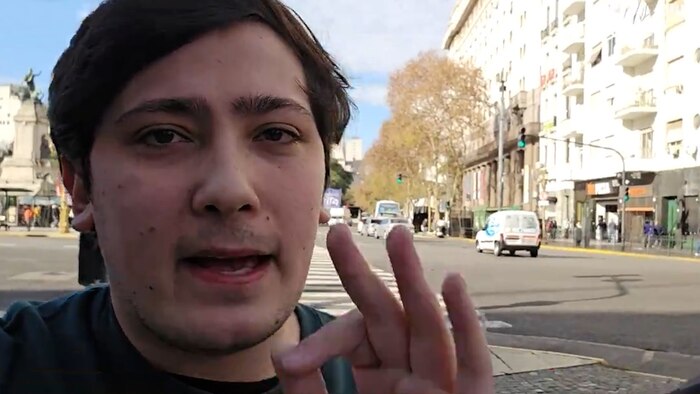 Mariano Pérez reafirma su apoyo a Javier Milei y destaca la influencia de su familia en sus ideas libertarias