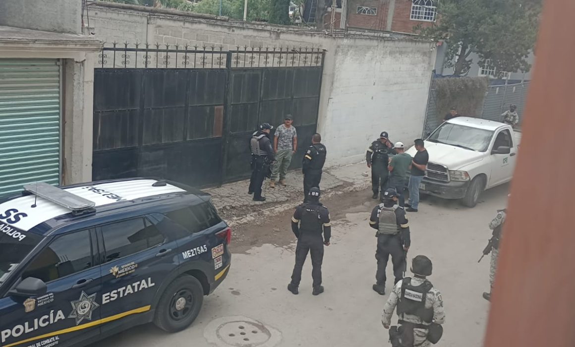 Masiva presencia policial en Huehuetoca por posible robo de hidrocarburos en domicilio de Santa María
