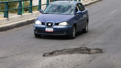 Metepec inicia un plan de bacheo en vías estatales que durará al menos cuatro meses