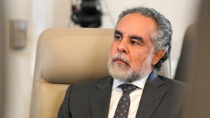 Ministro del Interior advierte fallas en el tarjetón del 8 de marzo y alerta sobre posible fraude electoral en Colombia