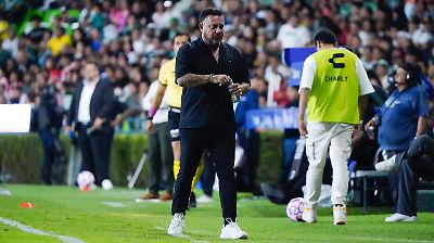 Mohamed critica fuertemente la cancha seca de Tijuana y su impacto en el empate de Toluca