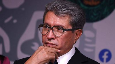 Monreal defiende la celebración de la Sonora Santanera en el Congreso, pero pide elegir mejor el momento