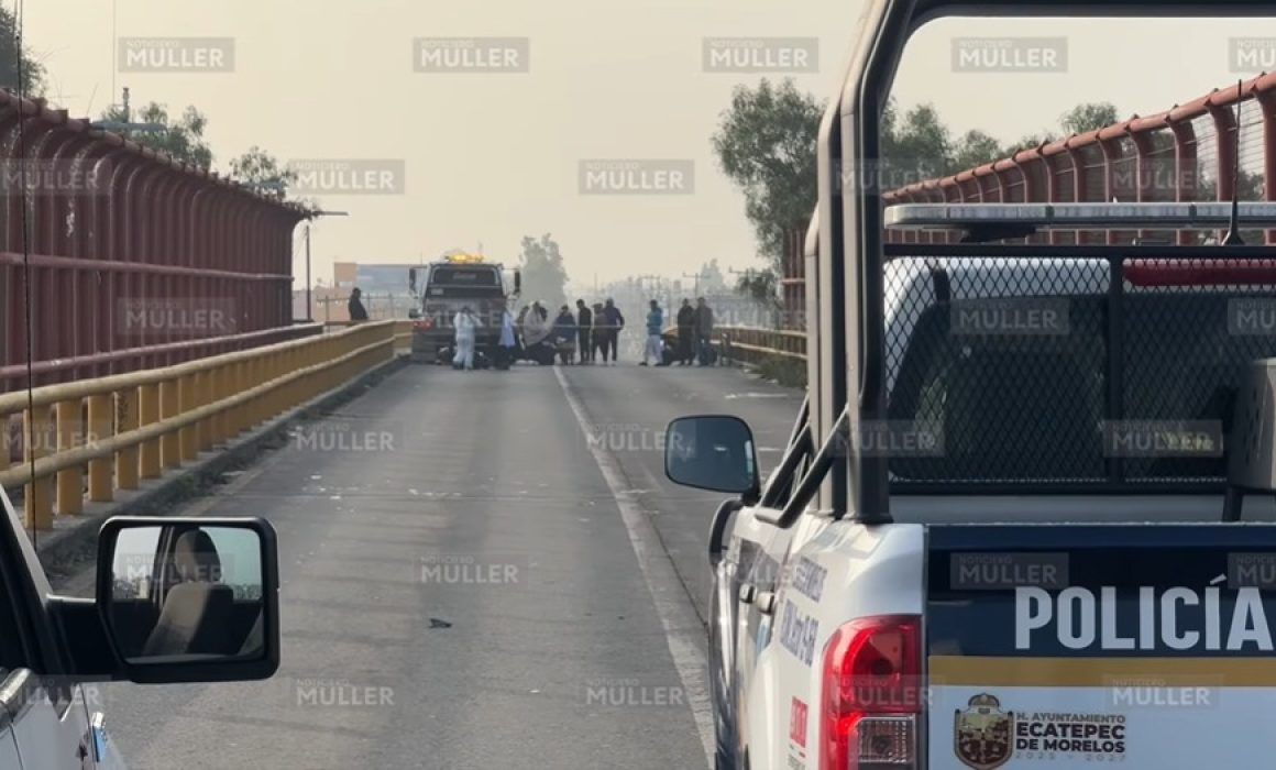Motociclista muere al derrapar en puente de Ciudad Azteca, Ecatepec