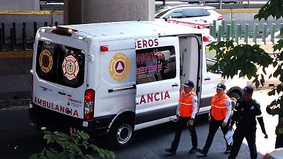 Motociclistas resultan lesionados al derrapar en Bulevar Manuel Ávila Camacho