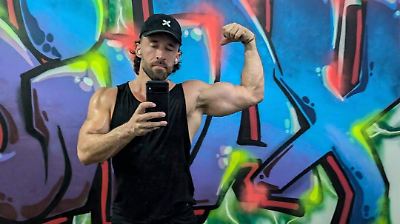 Muere Tyler Wall, entrenador personal y colaborador de MrBeast, por intoxicación de kratom durante reto viral