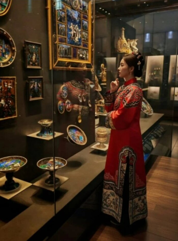 Museo Británico retira imágenes generadas por inteligencia artificial tras polémica en redes sociales