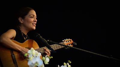 Natalia Lafourcade incursiona en el rap con el tema 'La Cometierra' para serie sobre justicia y esperanza