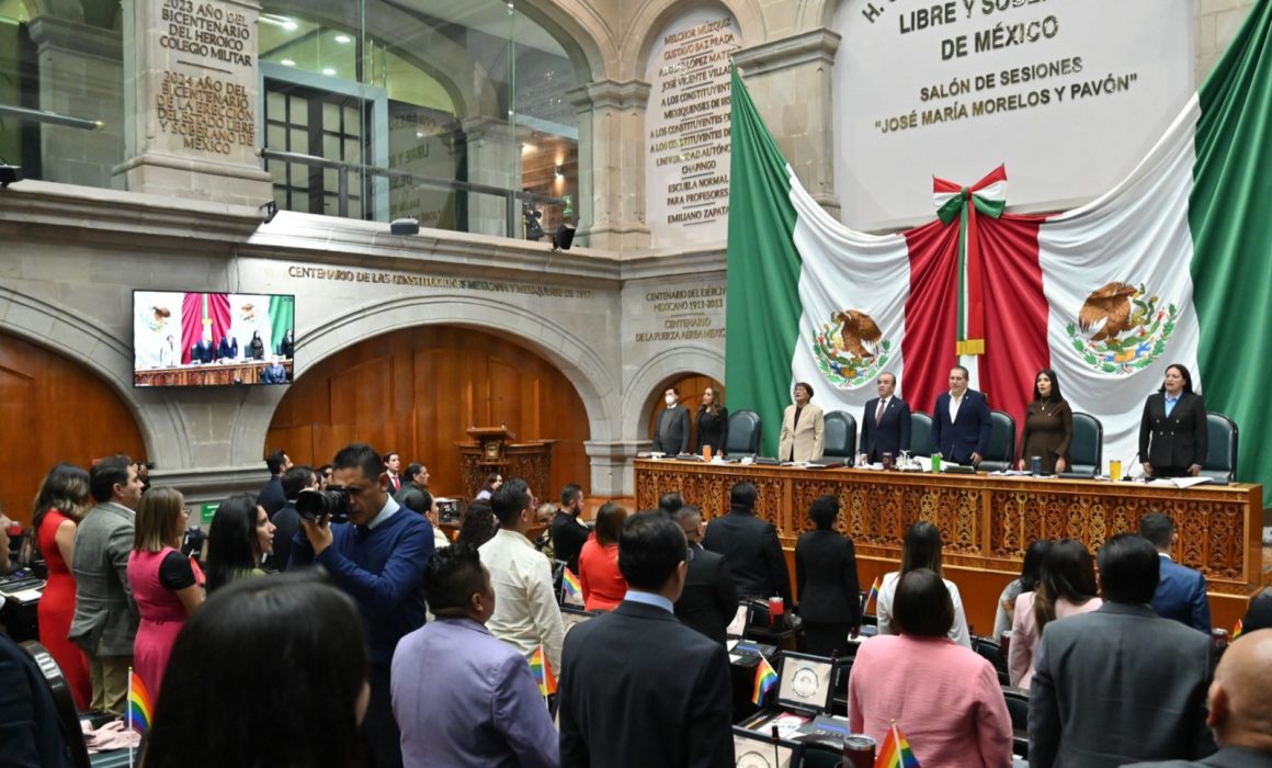 Naucalpan formaliza donación para la llegada de la Universidad Rosario Castellanos