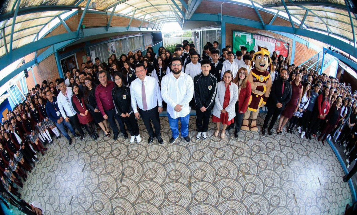 Naucalpan refuerza su compromiso con la educación durante el inicio del ciclo escolar 2025-2026