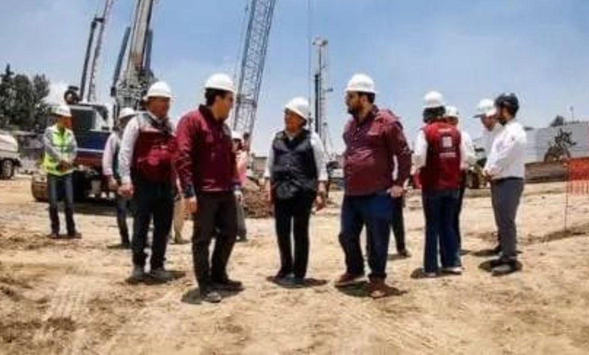 Naucalpan renueva sus puentes peatonales para mayor seguridad ciudadana