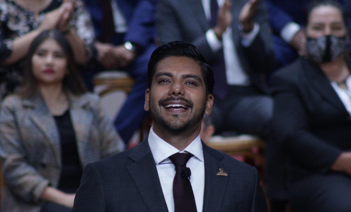 Nezahualcóyotl: Fuera de la austeridad, Adolfo Cerqueda despilfarra en shows y lujo personal