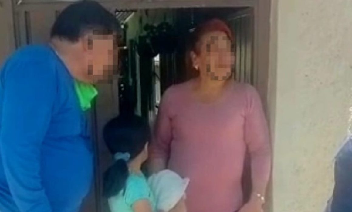 Niña de 8 años huye de su padrastro tras violencia y busca a sus abuelos