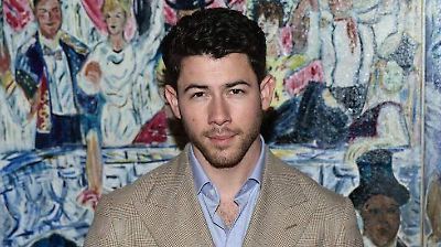 Nick Jonas interpretará a Paul Stanley en película sobre Kiss
