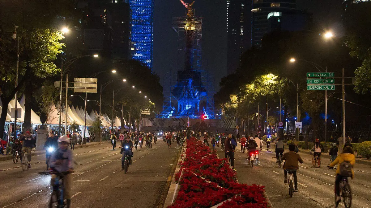 ¡No te lo pierdas! La fecha definitiva del Paseo Nocturno Navideño 2025 ya está aquí