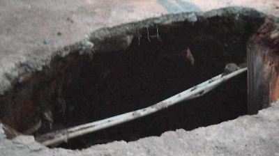 Nuevo socavón en Valle de Chalco preocupa a vecinos tras ignorar reportes previos