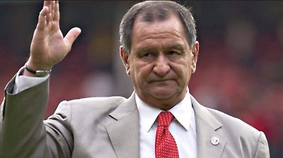 ‘Ojitos’ Meza regresa a las canchas en partido benéfico con leyendas de Toluca en Metepec