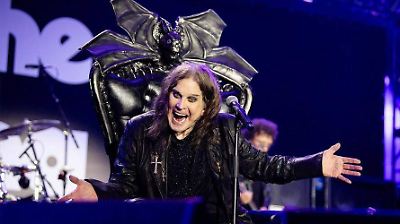Ozzy Osbourne y la polémica historia de la hormiga: su último adiós a los escenarios
