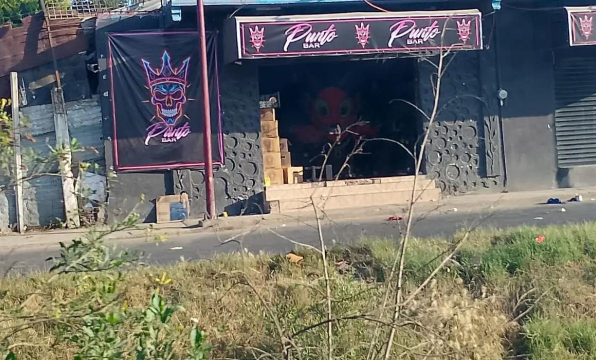 ¡Pánico en Chicoloapan! Tiroteo armado dentro de 'Punto Bar' deja heridos y una víctima mortal