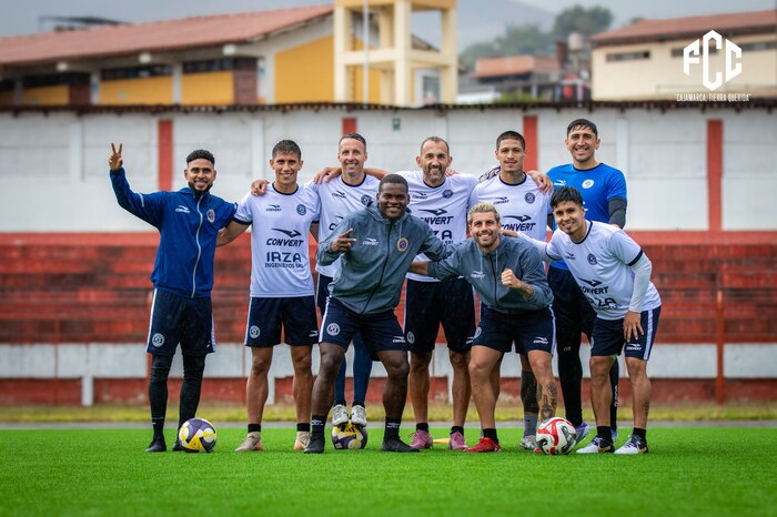 Pablo Lavandeira destaca influencia de Hernán Barcos en la formación del plantel de FC Cajamarca 2026