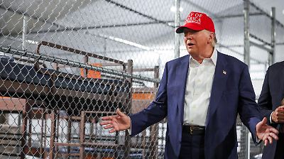 Padre mexicano pide a EU la salida voluntaria de sus hijos detenidos en Alligator Alcatraz