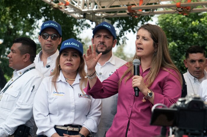 Paloma Valencia propone mantener incremento del 23,7 % al salario mínimo pese a suspensión judicial