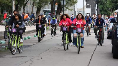 Paseo en bicicleta con causa en Toluca apoya a comunidades mazahuas y promueve la solidaridad