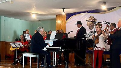 Pensionados del ISSEMyM mantienen los 'Miércoles Jubiloso' pese a la falta de apoyos económicos