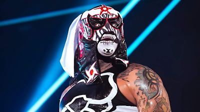 Penta, el mexicano que brilla en WWE Raw en busca del Campeonato Mundial Peso Pesado