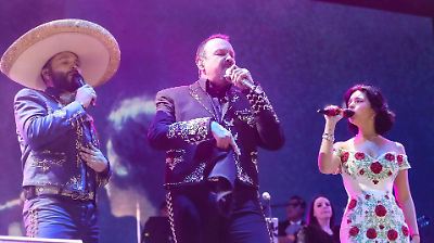 Pepe Aguilar reafirma su compromiso con las tradiciones mexicanas ante polémica en Guadalajara