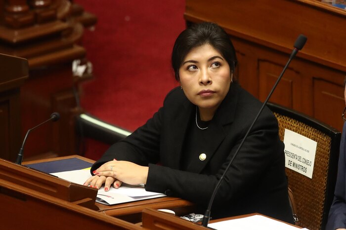 Perú rompe relaciones diplomáticas con México por dar asilo a Betsy Chávez; impacto en ciudadanos peruanos y respuesta mexicana