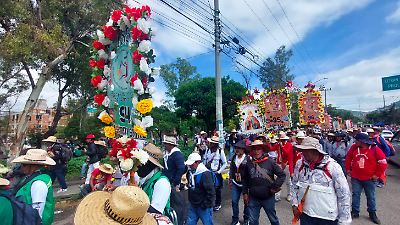 Peregrinos de Querétaro avanzan hacia la Basílica de Guadalupe en su última etapa