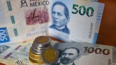 Peso mexicano alcanza máximo en ocho meses y bolsa sube por avances en negociaciones comerciales