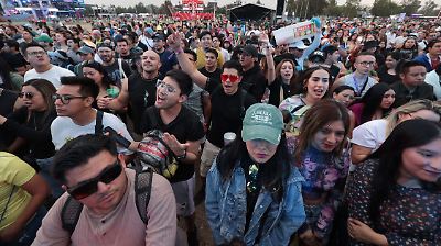 Pitbull cierra el festival Tecate Emblema con fiesta latina  