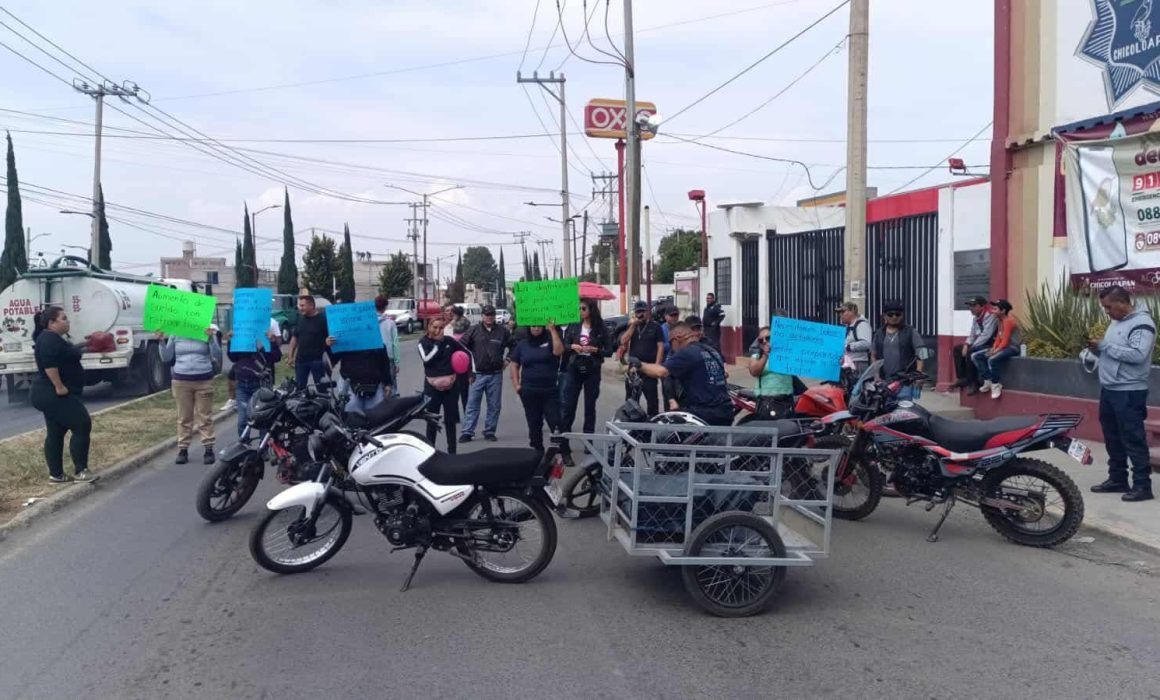 Policías de Chicoloapan amenazan con bloquear la México-Texcoco por demandas incumplidas