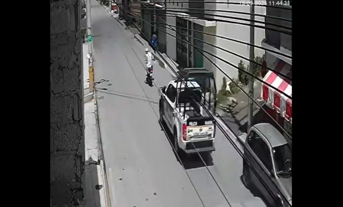Policías de Ecatepec acusan falsamente a motociclista y siembran arma durante presunto abuso de autoridad