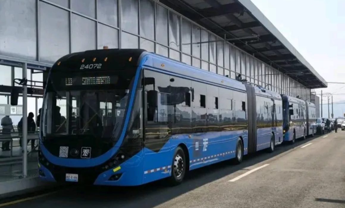 ¿Por qué los conductores del trolebús Chalco–Santa Martha no llevan uniforme? La sorprendente razón que pocos conocen