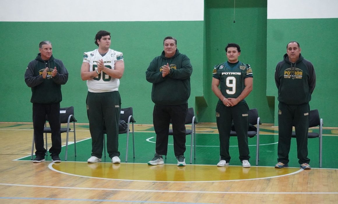 Potros Salvajes de la UAEMéx presentan su jersey para la temporada 2025 en ONEFA