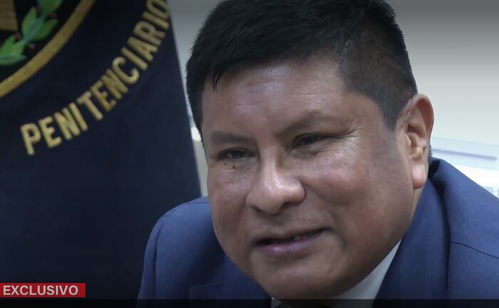 Premier afirma que en las próximas horas se decidirá la continuidad de Iván Paredes en el INPE, contradiciendo al jefe del organismo