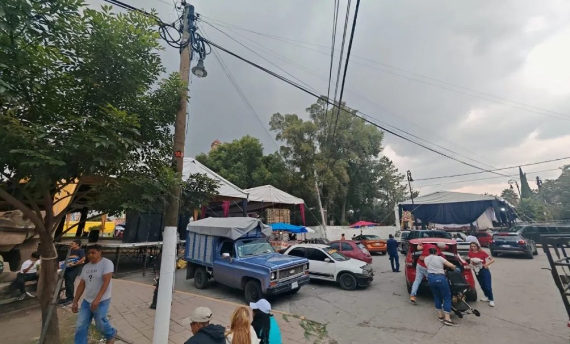 Prolongado corte de luz en Teotihuacán durante fiesta patronal genera polémica y daños a la comunidad