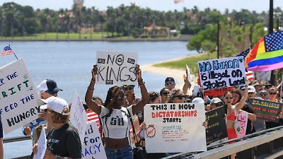 Protesta en Florida contra Donald Trump: miles exigen democracia y derechos en Mar-a-Lago