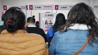 ¿Qué credenciales de elector ya no son válidas para identificación y qué debes hacer?