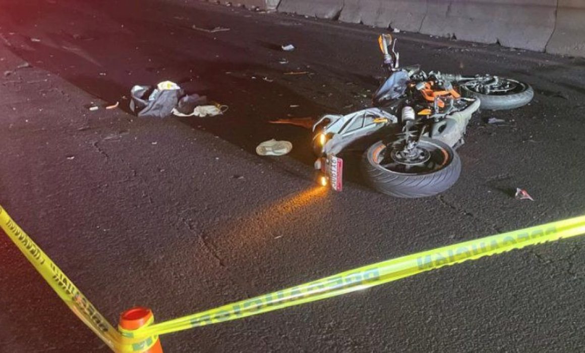 ¿Qué hay detrás del mortal accidente en la México-Puebla que terminó con la vida de un motociclista?